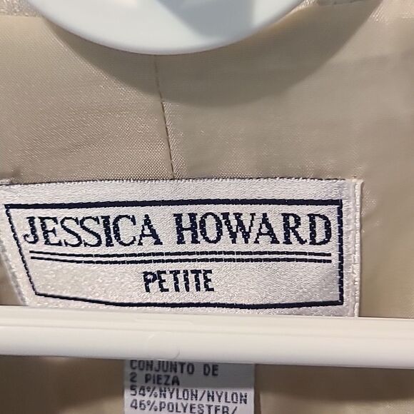 Ladies Size 8 Petite Piece Formal Dress Set From Jessica Howard - Picture 3 of 14